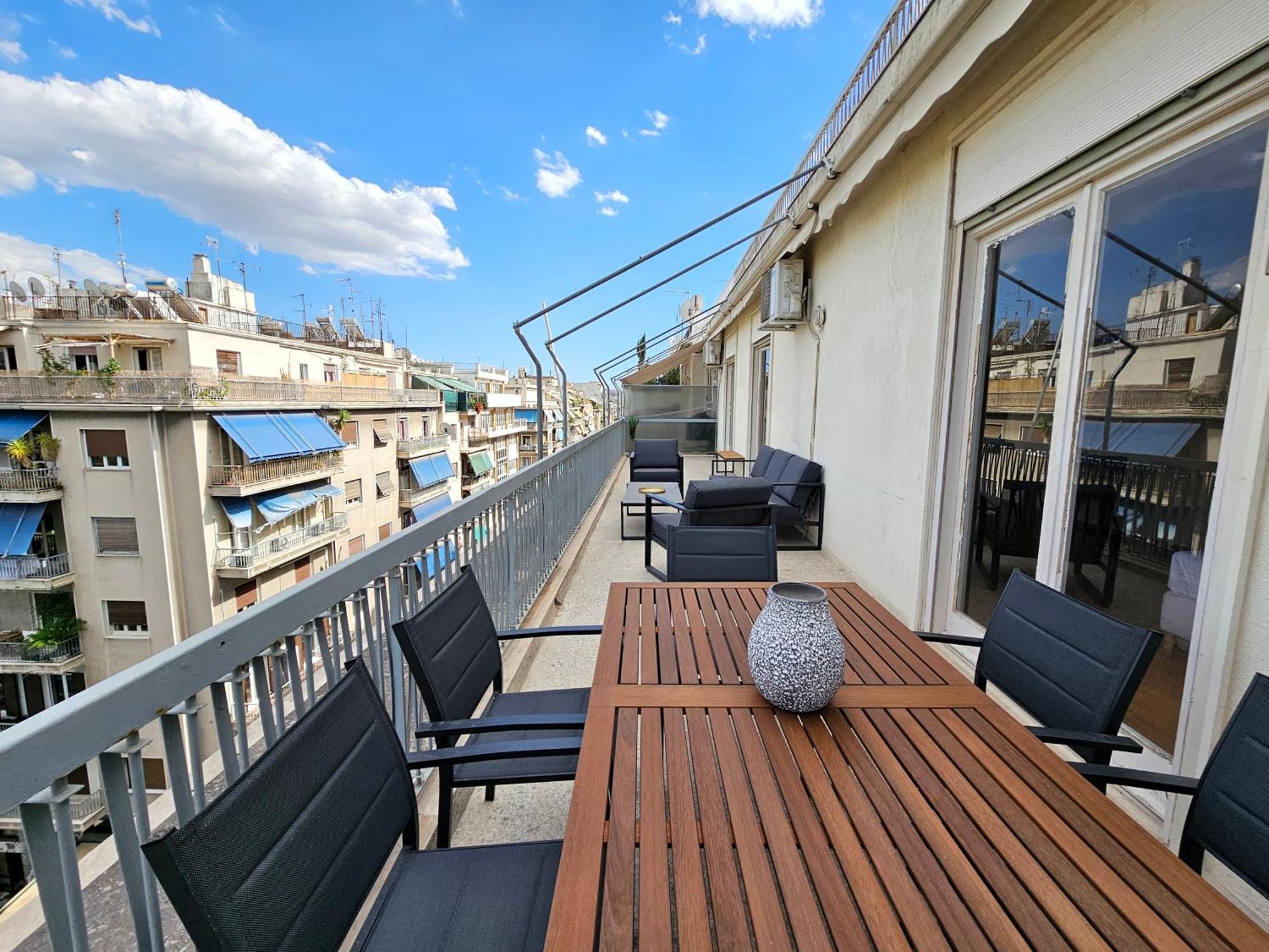 Victoria Capitan Apartments Атина Екстериор снимка