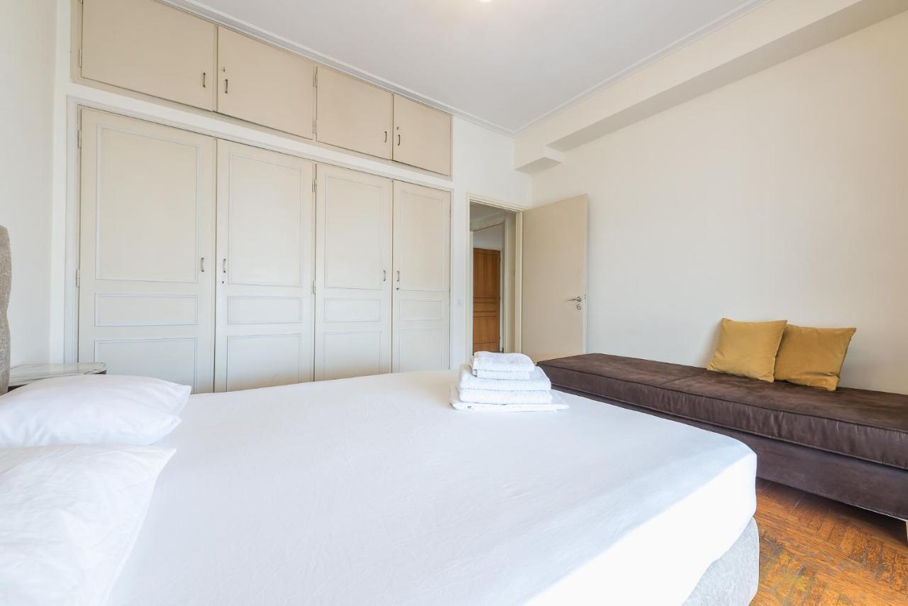 Victoria Capitan Apartments Атина Екстериор снимка