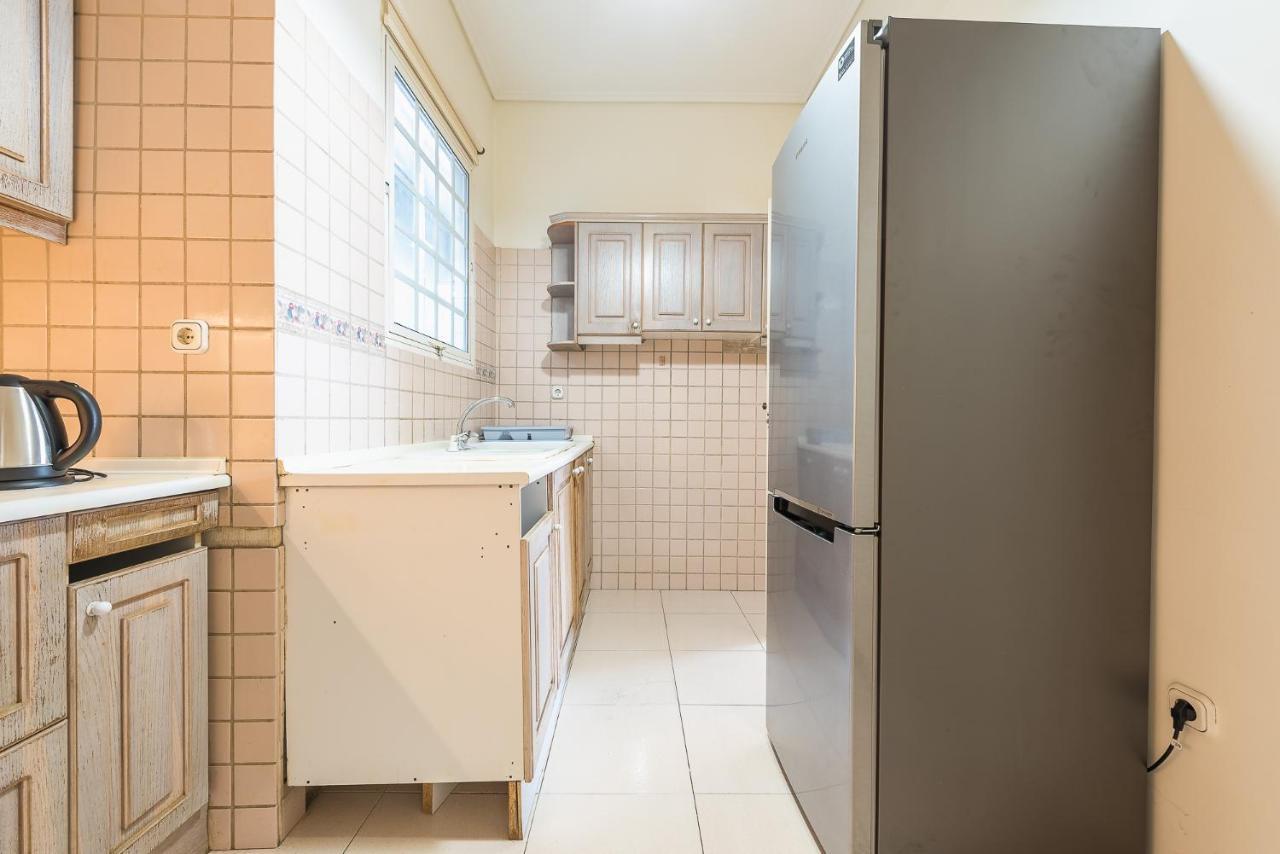 Victoria Capitan Apartments Атина Екстериор снимка