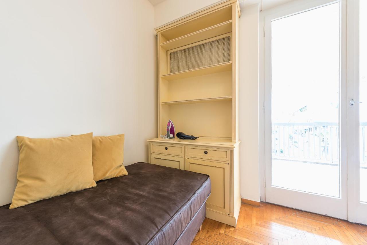 Victoria Capitan Apartments Атина Екстериор снимка