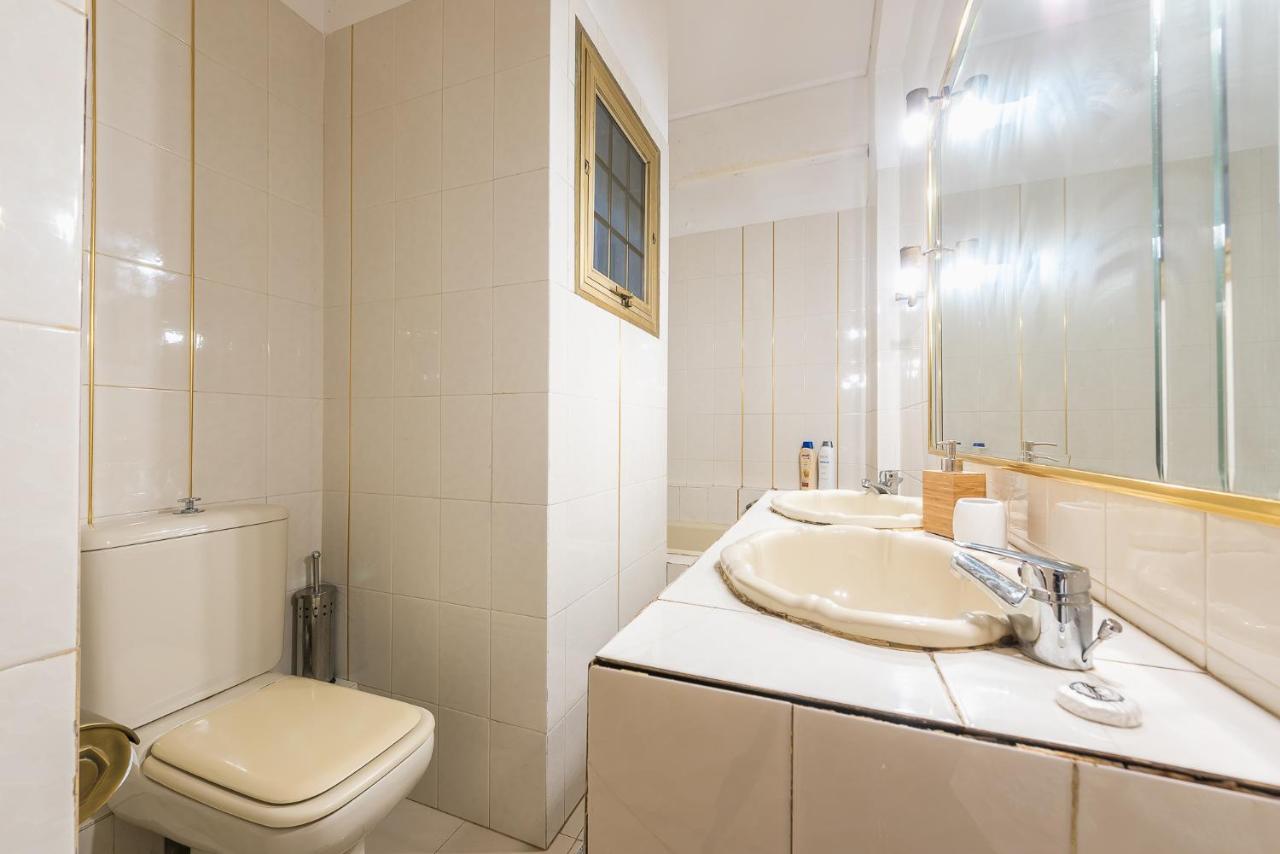 Victoria Capitan Apartments Атина Екстериор снимка