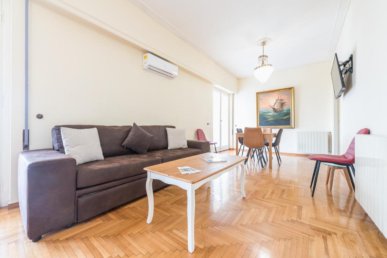 Victoria Capitan Apartments Атина Екстериор снимка